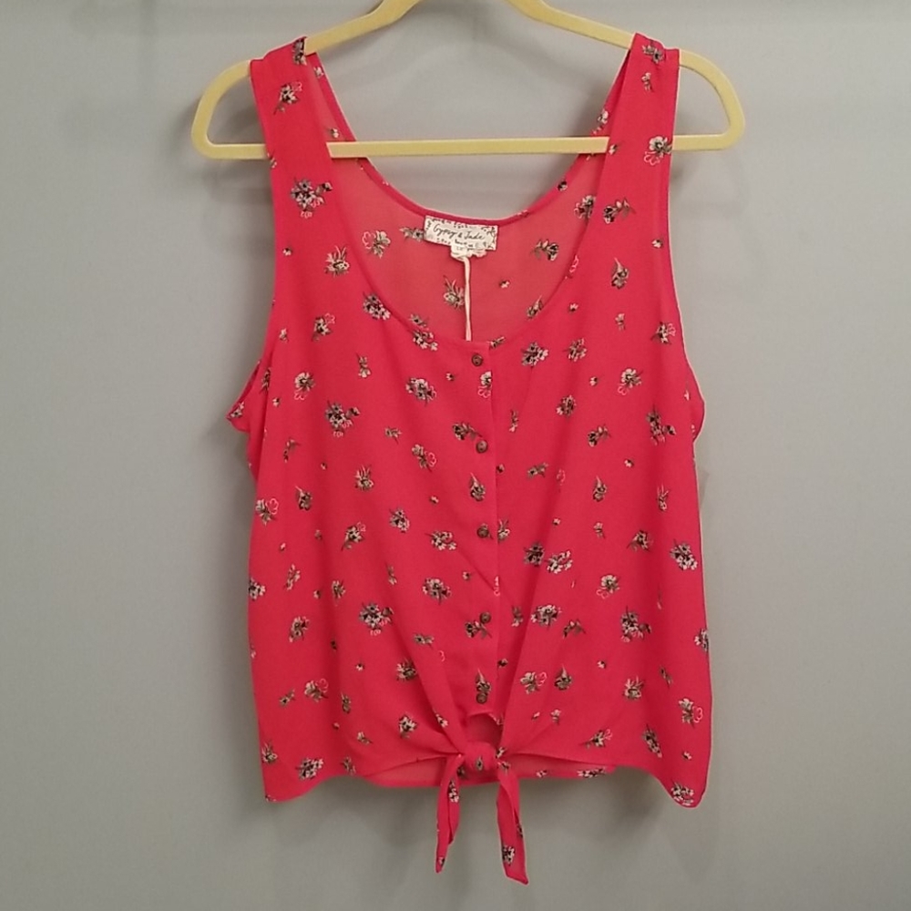 Gypsy & Jade Sleeveless Coral Red Print Top in 1X
